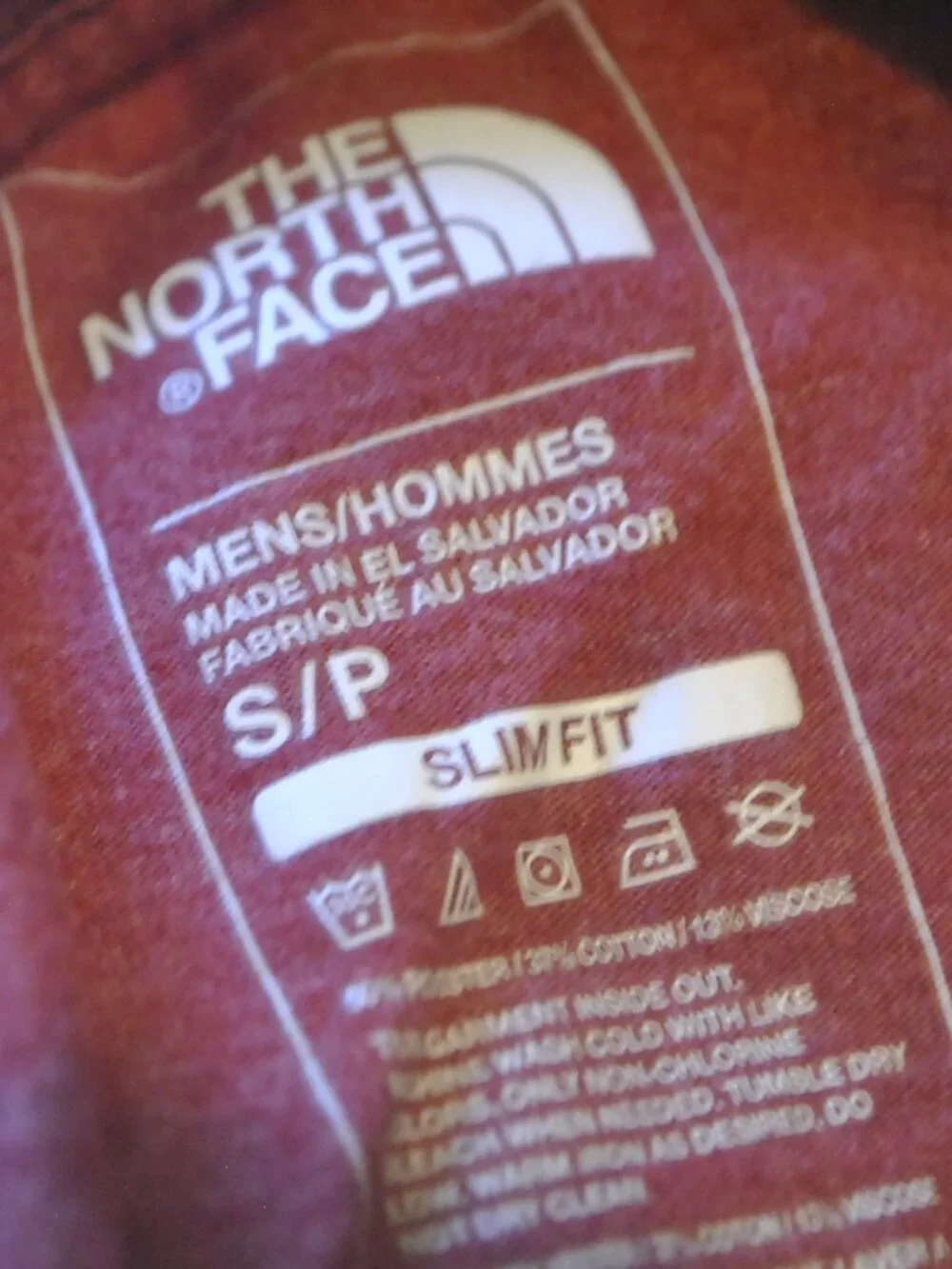 The North Face Men’s Small Red Heather Slim Fit Graphic Pocket Tee